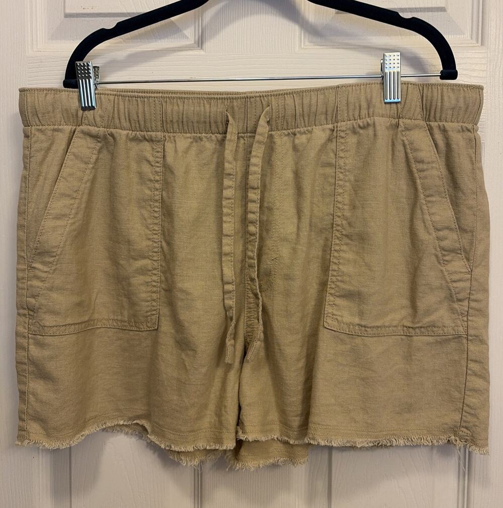 A.N.A. Tan Shorts Womens Size L with Drawstring